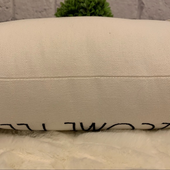 🌟HP🌟 Rae Dunn Welcome Peeps Decorative Pillow - Picture 7 of 7